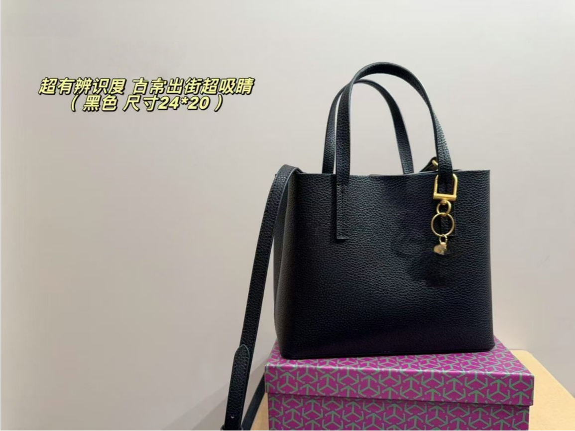 Designer Christian CD Fashionable Trendy Design Large Capacity Shopper Bag For Women Solid Color And Leather Elegant Classic Style BO181