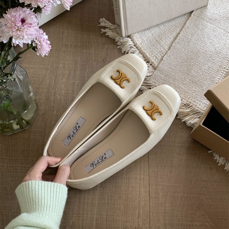 Retro Mary Jane Shoes, New Collection, French-Style Elegant Design, With Metal Buckle, Square Toe, Shallow Opening, Soft Sole, And Slip-On Style