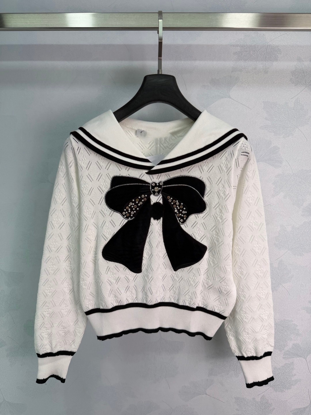 2026 early autumn new shawl collar knitted long sleeved shirt