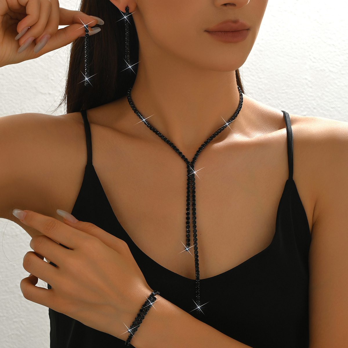 2026 wholesale niche fashion rhinestone clavicle line irregular light luxury necklace earrings bracelet