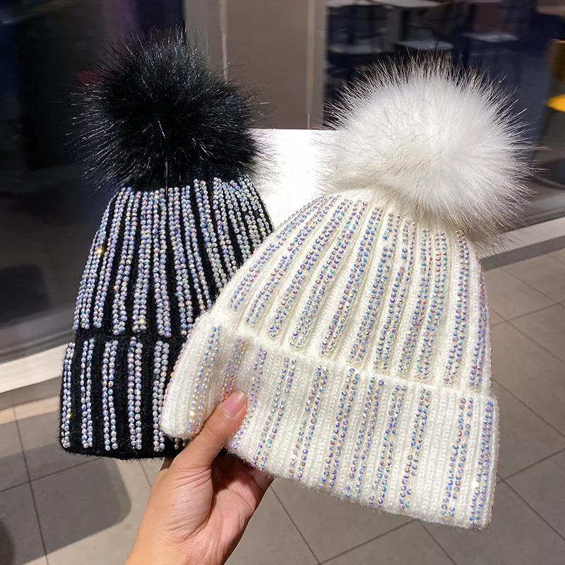 Mao Qiu Shui Diamond Striped Knitted Hat with Plush for Autumn and Winter Warm Woolen Hat Korean Outdoor Headband Cold Hat 260917