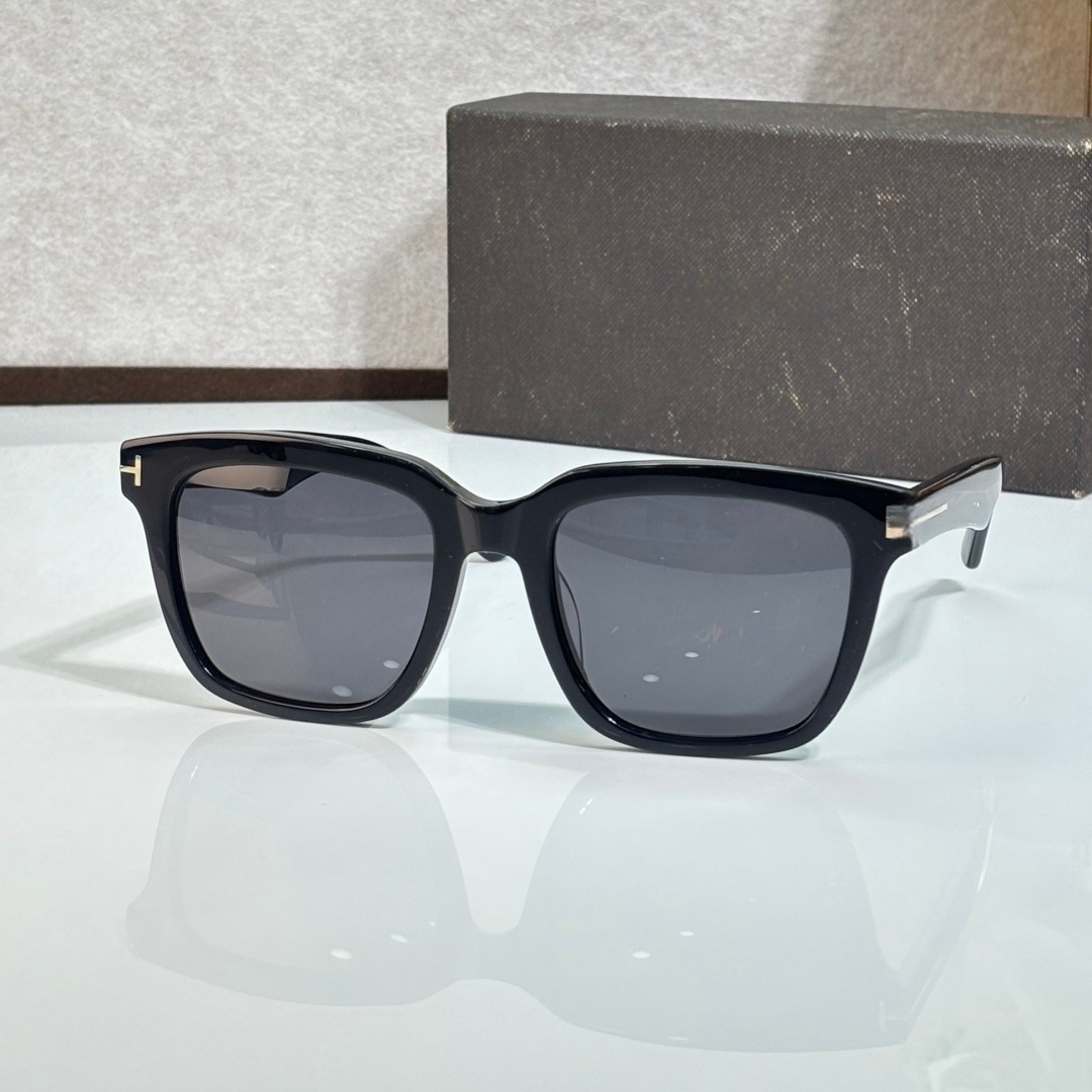 Vintage Oversized Square Sunglasses for Men Women Premium Acetate Frame T Logo Shades UV400 Multi Lenses Color Eyewear With Case