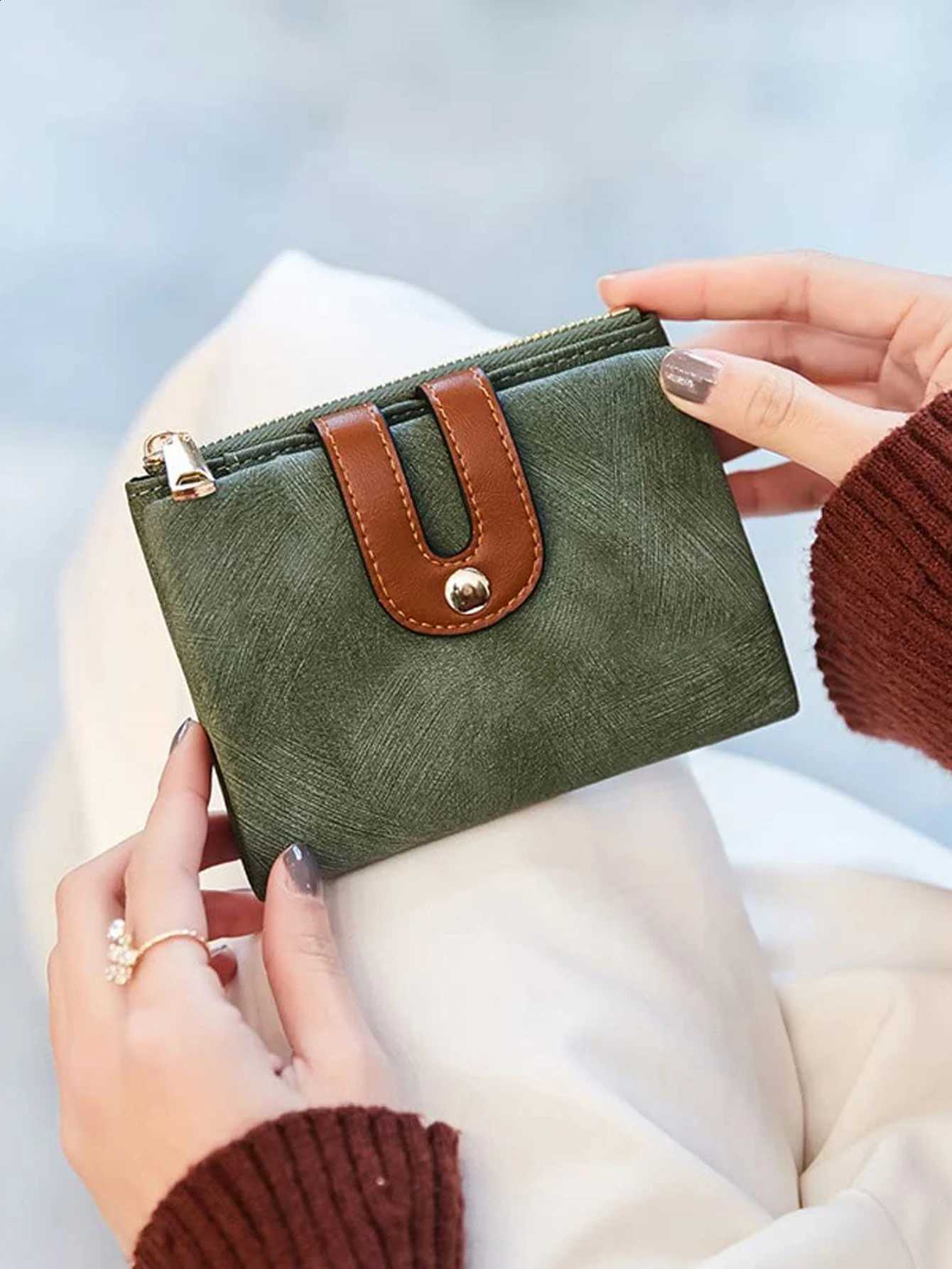 Fashion Women's Wallet High Quality PULeather Short Double Fold Wallet Color Contrast Large Capacity Women's BagT260917
