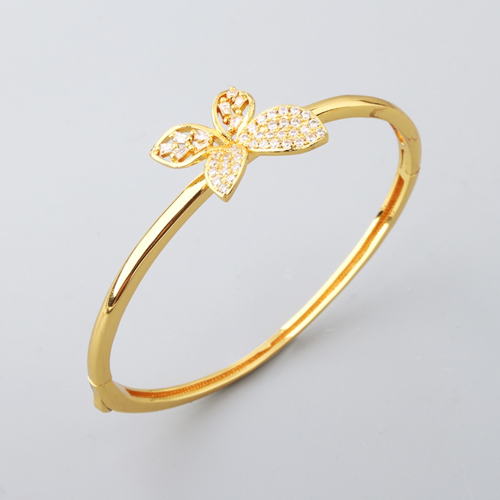 Designer Butterfly Shape Bangle Ring Set Inlaid Sparkly Cubic Zirconia Elegant Women Matching Jewelry Gifts