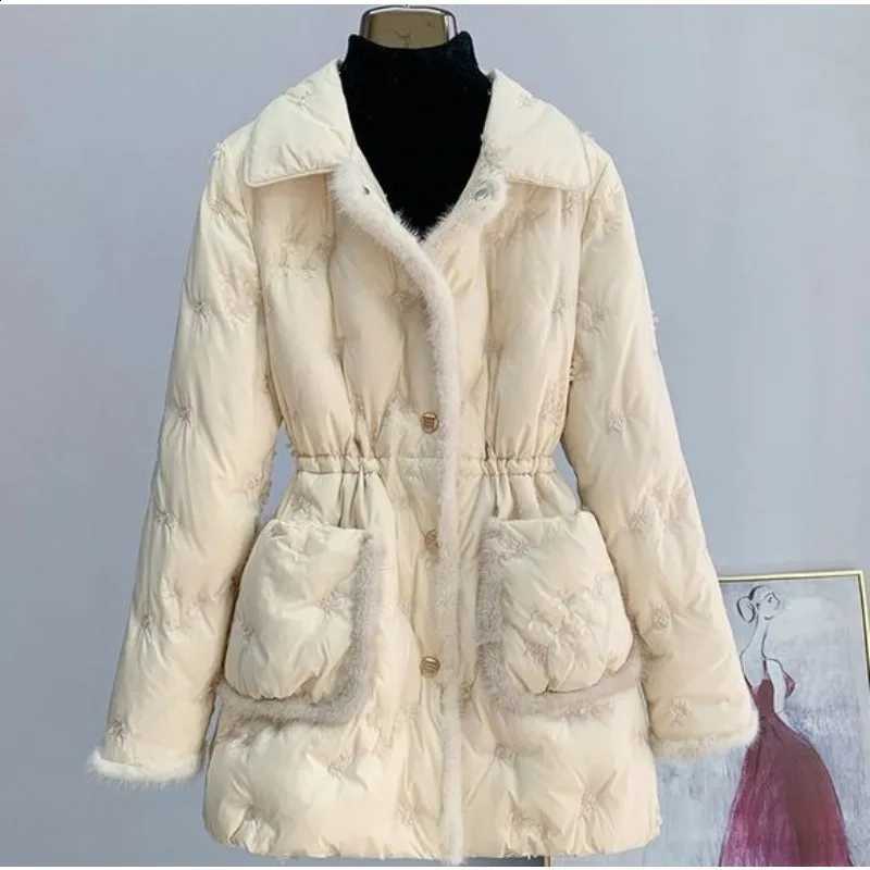 Faux Mink White Duck Down Slim-fit Coat for Women High Fashion Jacket Winter New Detachable Faux Fur Collar Fur Down Jacket H260917