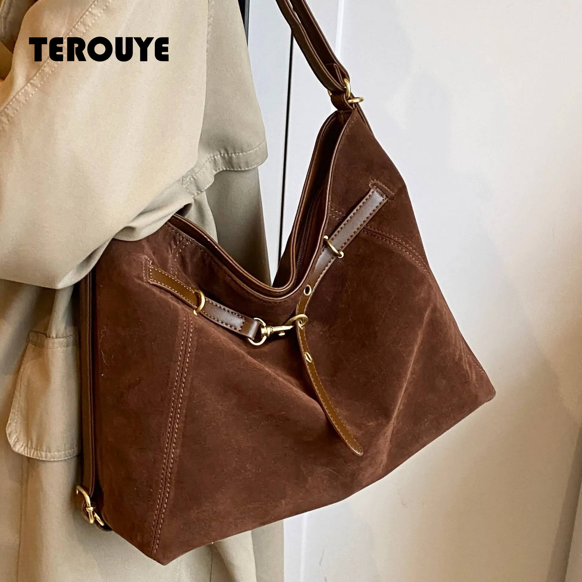 Vintage Large Capacity Matte New Versatile Casual Shoulder Commuting Tote Bag Backpack