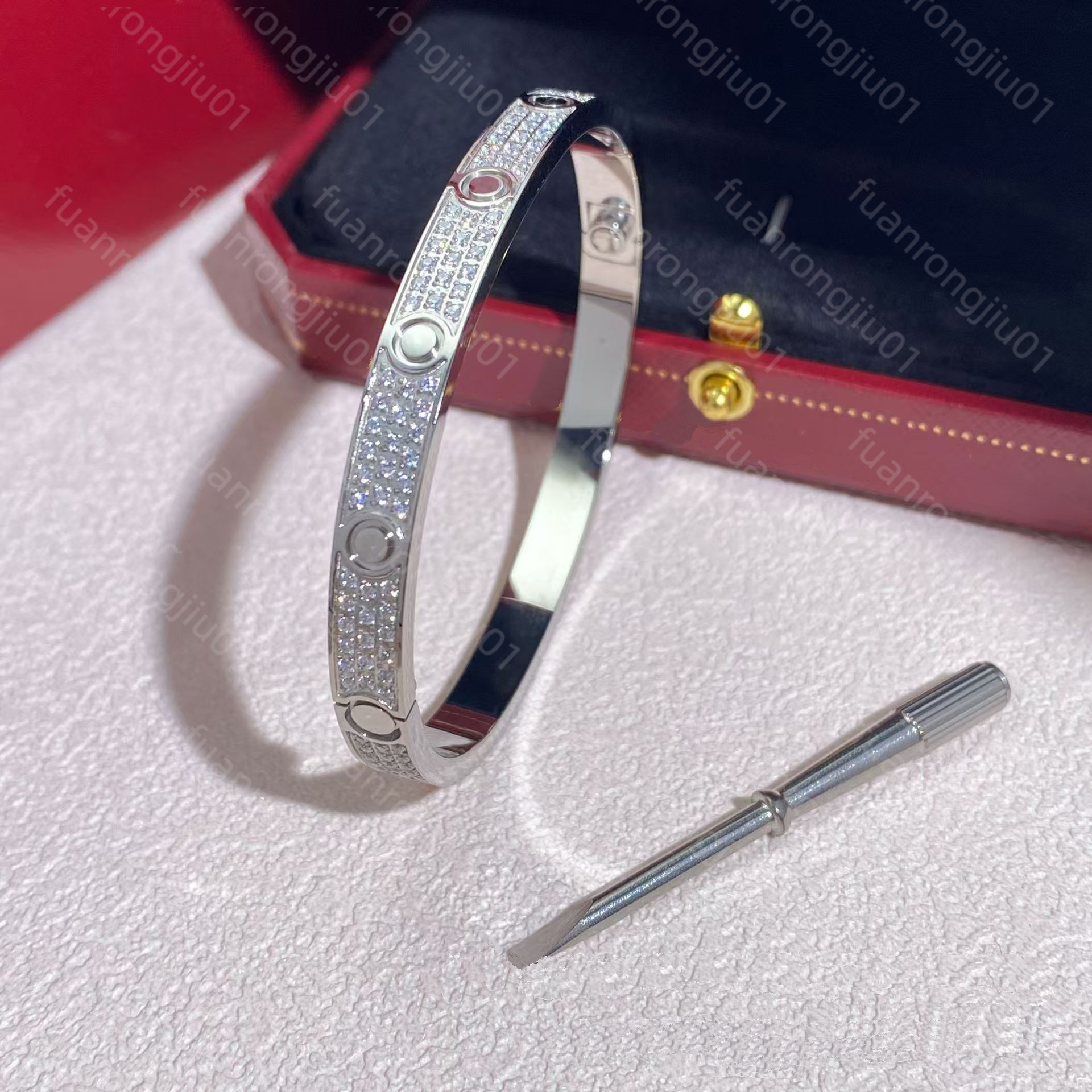 Cartridge Bracelet Designer Jewelry Three Rows Of Inlaid Diamonds Bracelet Gold Silver Rose Woman Daily Outfit Luxury Delicate Charm Jewelry Gifts C