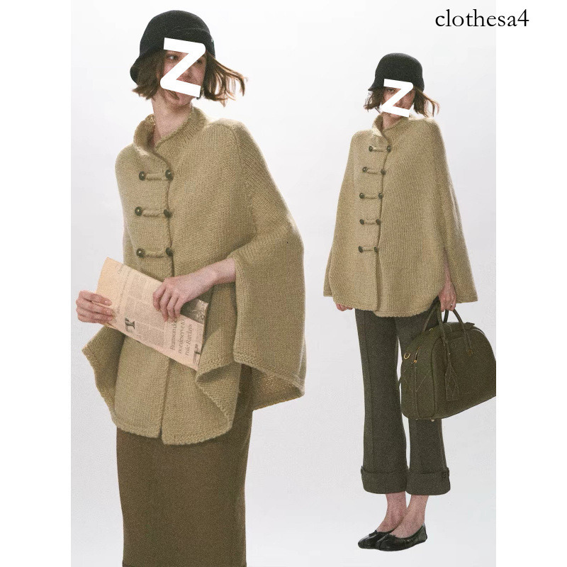 designer's female knitted wool coat shawl AD blended Icelandic wool cape, loose-knit sweater coat, oversized top for autumn