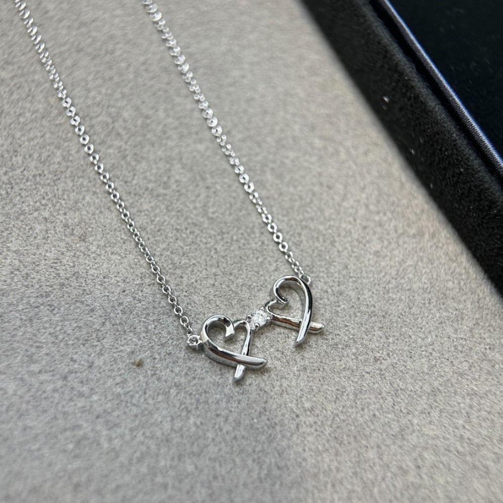 Designer Gold Double Heart Pendant Necklace Tiny Zircon Accent Elegant Women Fashion Jewelry Delicate Chain Neck Ornament for Daily Wear Party Gift