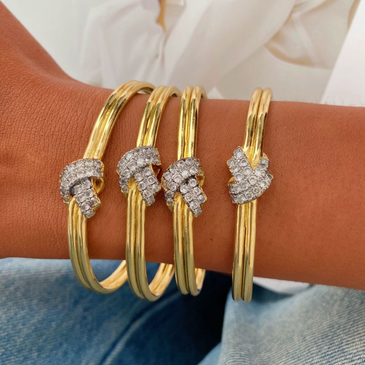 Luxury Designer Western Fashion Crossed Bracelet With 18K Gold Plating, Diamond-encrusted Knot Open Ring, X-shaped Minimalist Jewelry Set