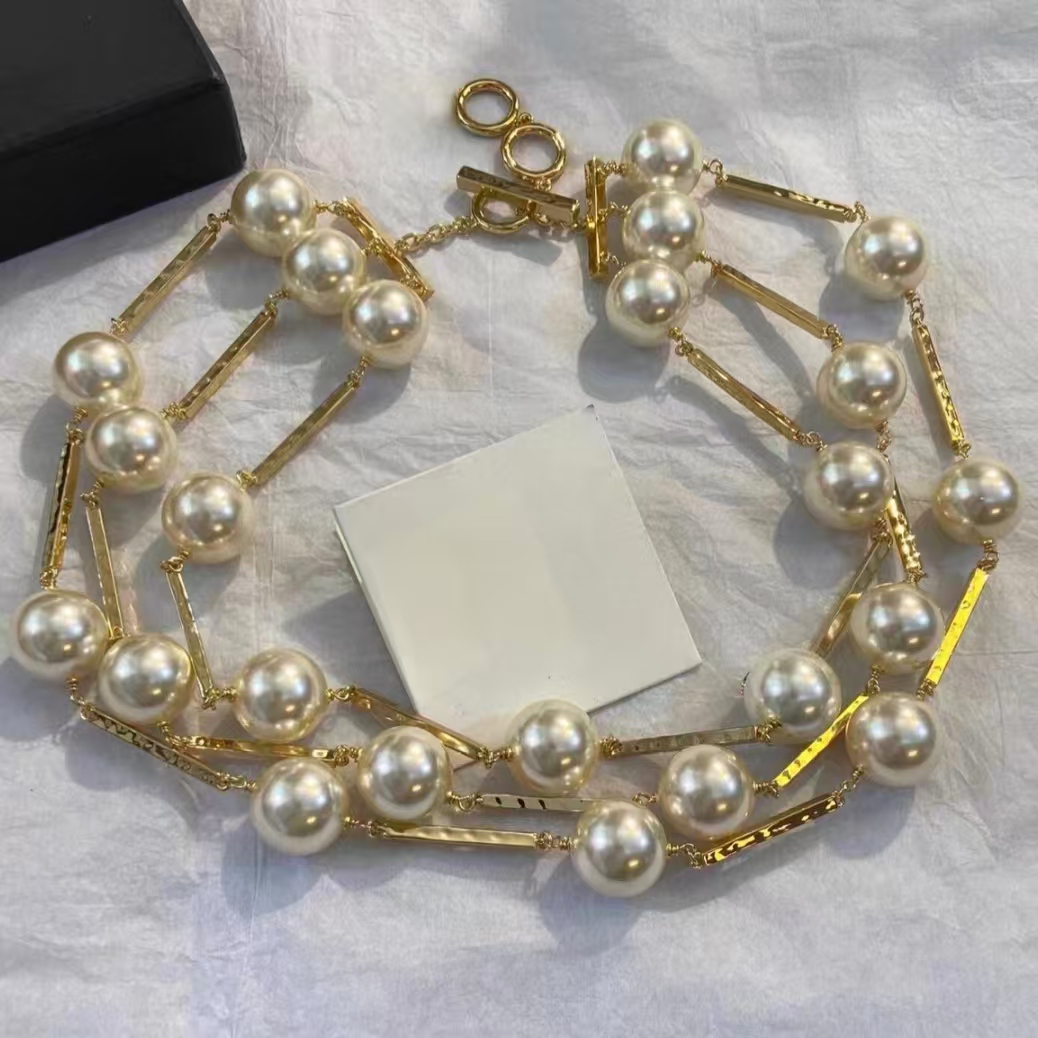 New Fashion Women Luxury Charms Letter Necklace Jewelry High Quality Yellow Gold Plated 3 Layers Pearl Chain Necklace Earrings for Party Wedding Nic