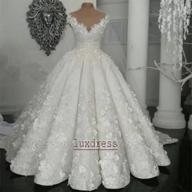 Gorgeous Scoop Neck Crystal Ball Gown Wedding Dresses With Handmade Flowers Robe De Mariee Sheer Neck Long Bridal Gowns
