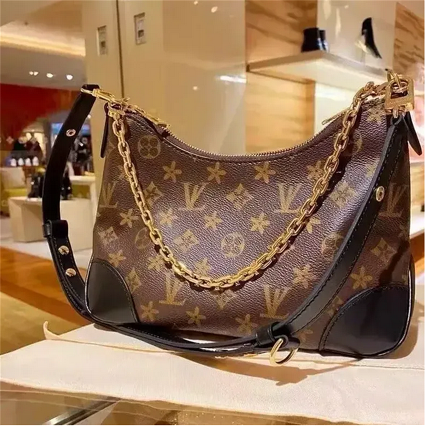 Top quality designer bag, classic casual shoulder bag, women's fashionable versatile bag, casual shopping bag, handbag chain bag, half month ba