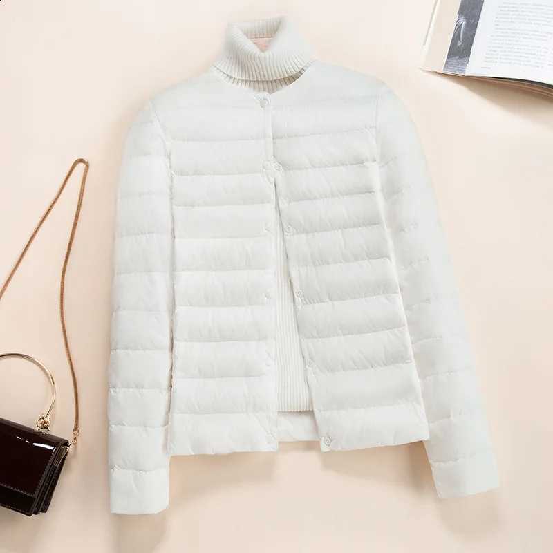 Slim Fit O-neck V-neck Korean Female Short Quilted Puffer Coat 2024 New Arrivlas Women Ultra Lightweight Packable Liner Jackets H2609171