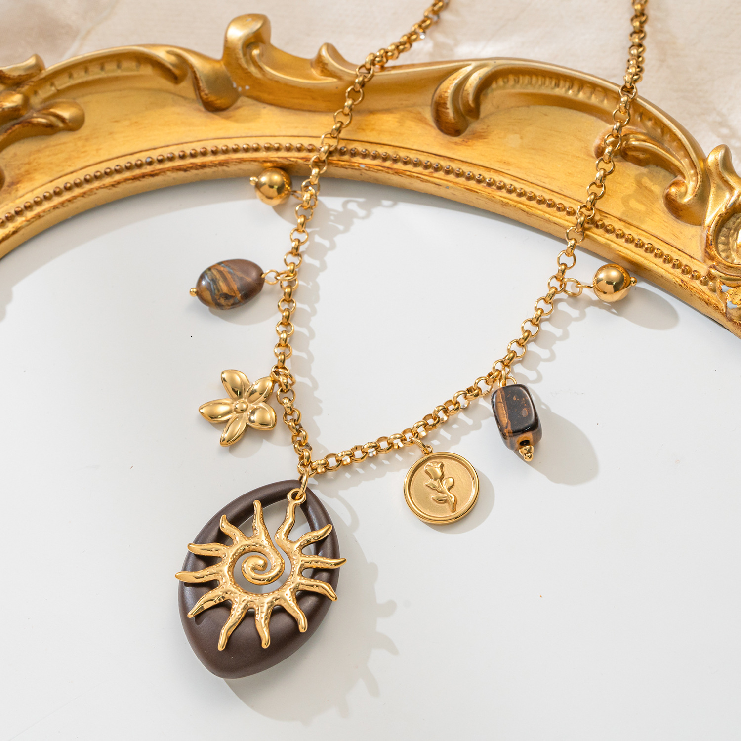 retro multi-element design 18K gold-plated stainless steel sun exaggerated acrylic pendant necklace