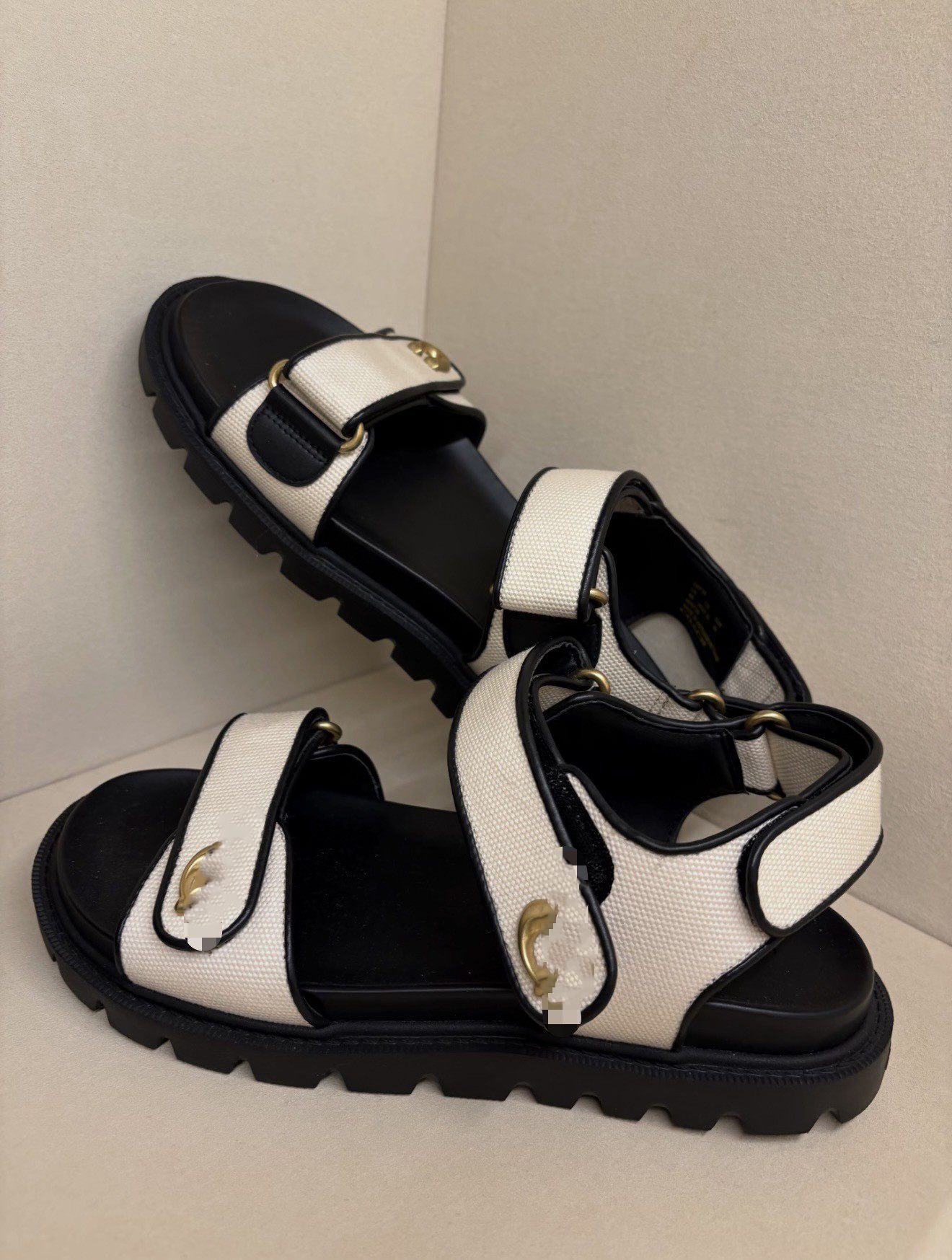Sandals Luxury Slippers sandals designers for womens ladies 2026 Summer New Thick Bottom Casual Fashion Outdoor Sandals Size 36-43