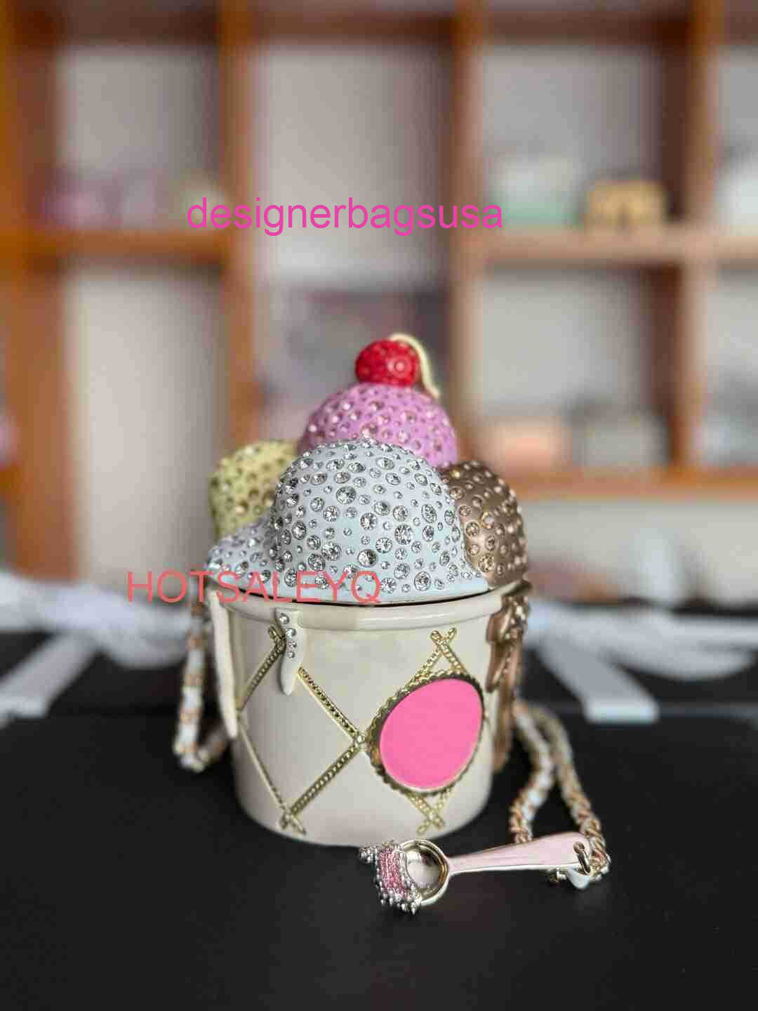 Luxury Designer Bag 26C New Limited Edition Cherry Diamond Ice Cream Box Bag Mini Ice Cream Acrylic Chain Crossbody Box Bag Yqtgood