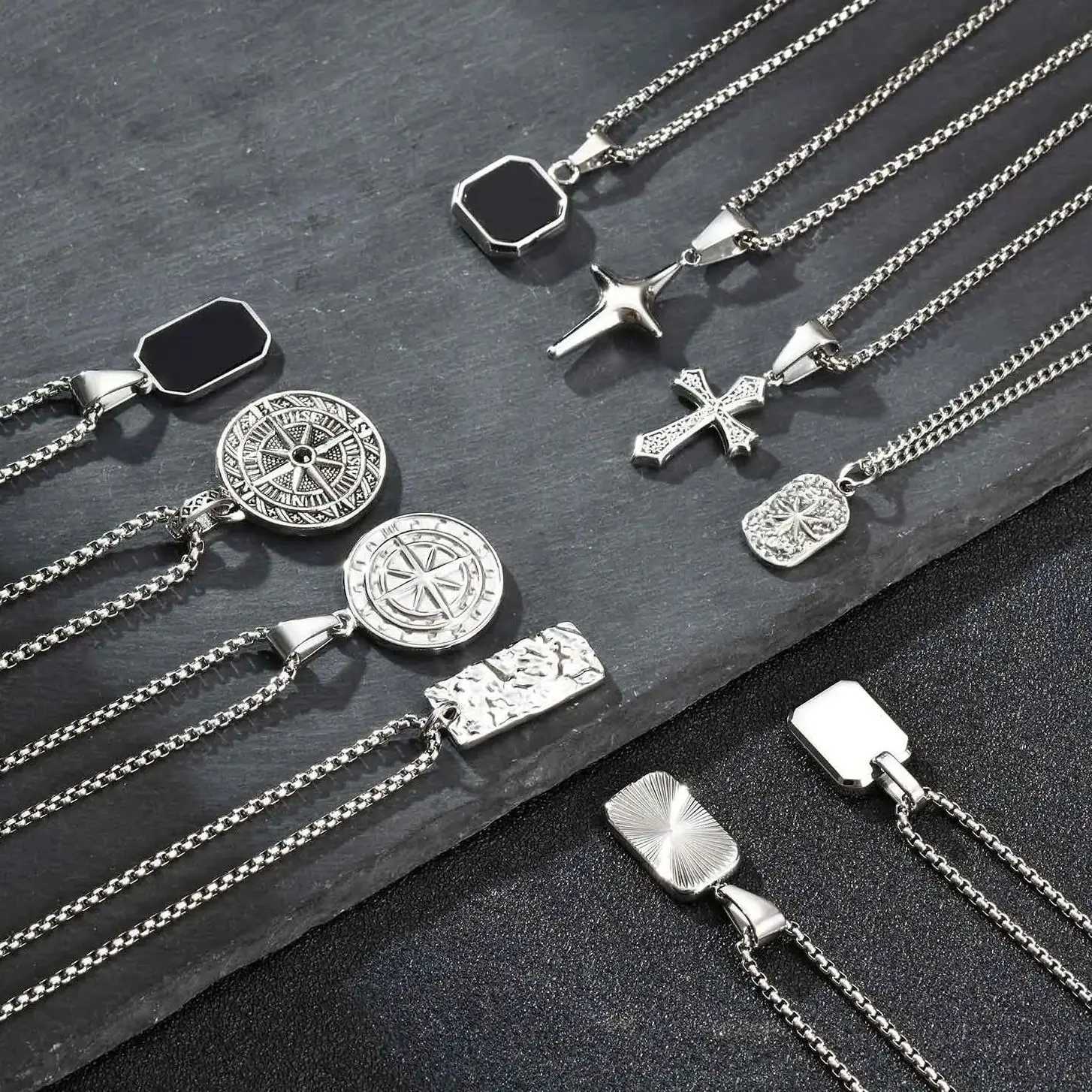 Men's Silver Color Geometric Pendant Necklace Non Fading Stainless Steel Compass Necklace with Chain Stylish Jewelry Gifts Q260916