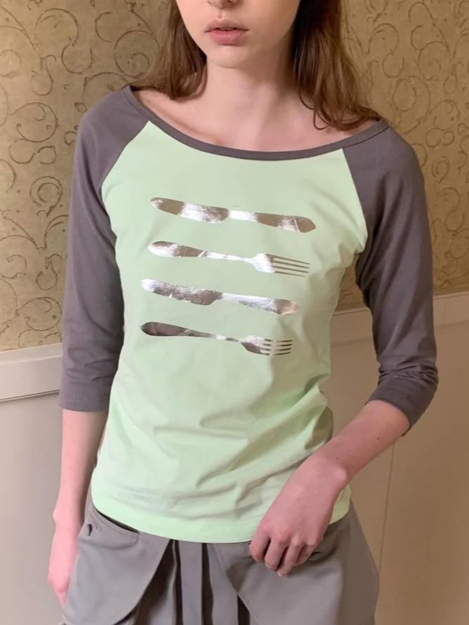 Cross-border Korean-style casual chic color-blocked personalized three-quarter sleeve T-shirt with round neck a unique fork and knife print design 6