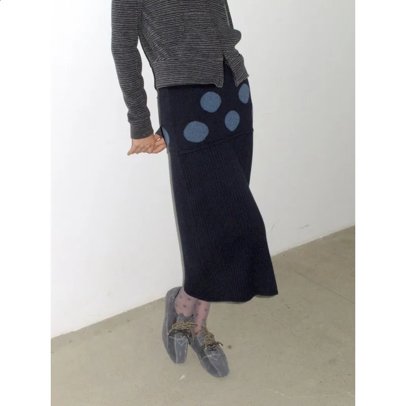Korean Retro Dot Jacquard Knitted A-line Skirt Women 2026 Spring High Waist Sexy Slim Fit All-match Mid-length Skirt 260917