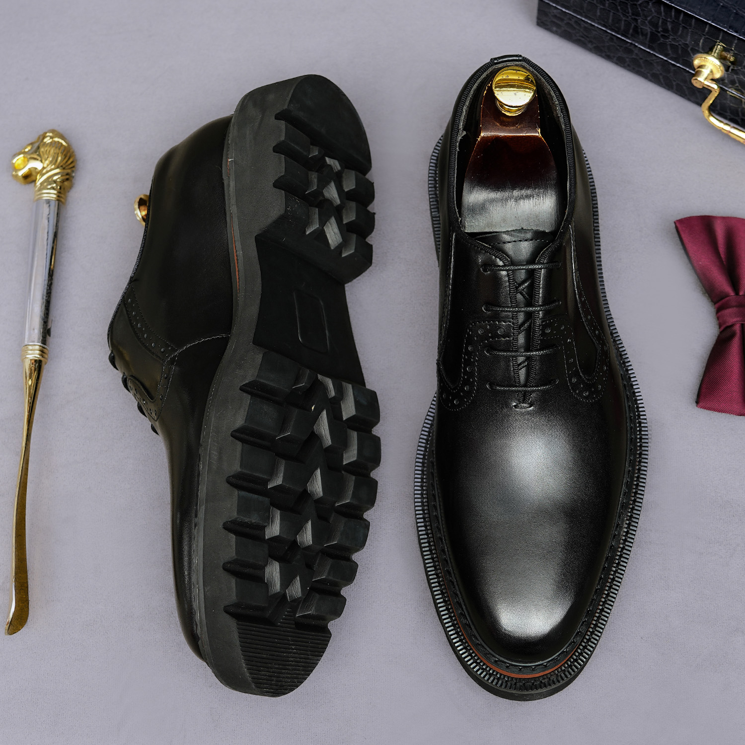 Men's Brogue Oxford Dress Shoes Handmade Carving Genuine Leather Lace Up Retro Yellow Brown Formal Business Wedding Gentleman Footwear Big Size