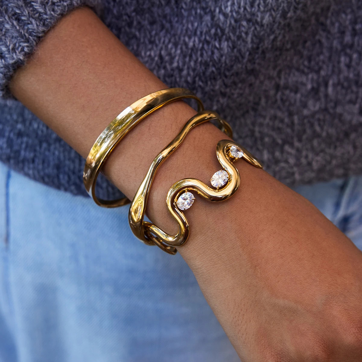 Uworld Classic Trendy 18K Gold Color Plated Elliptical White Zircon Irregular Open Bracelets Waterproof Stainless Steel Jewelry 260917