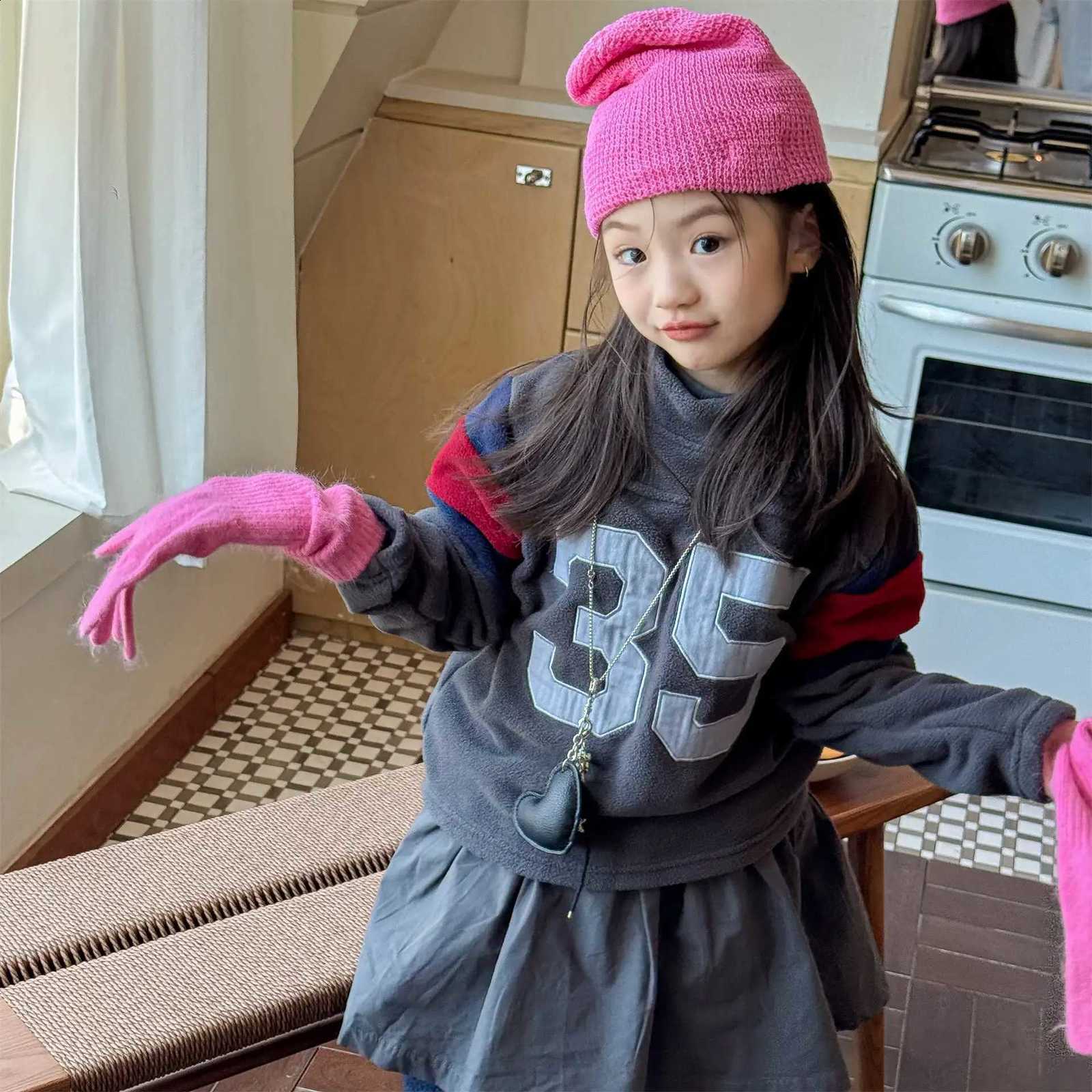 Fleece New Children 2025 Winter Sweatshirt Digit Print Girls Casual Plover Plus Velvet Thick Boys Warm Tops Kids ClothesW260917
