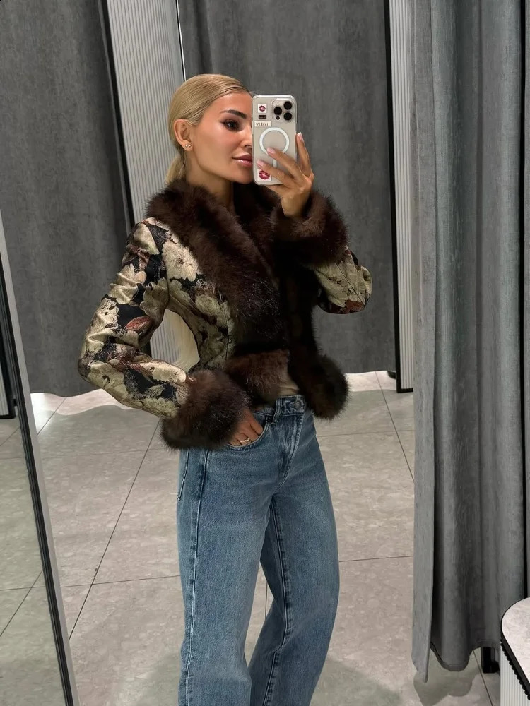 Women Vintage Floral Print Plush Cuffs Fur Collar Coat Waist Cinching Short Women's Jacket Fashion Autumn Winter Banquet Outfit 260917