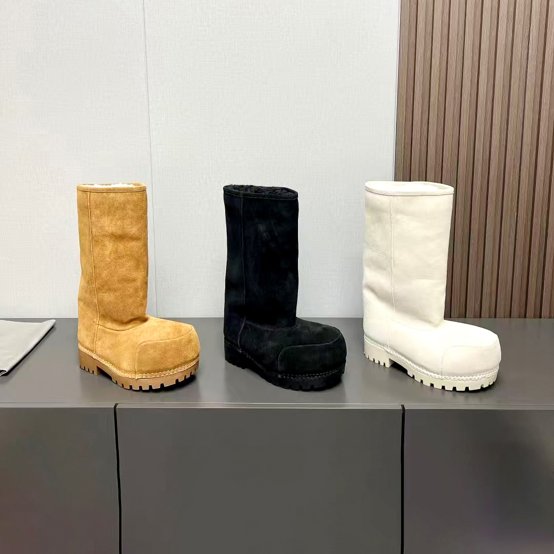 2026 New Designer Womens Luxury comfortable ankle snow boots High quality Suede Half Boots Mens Fashion Wool lining Fluffy warm winter shoes Anti-sl
