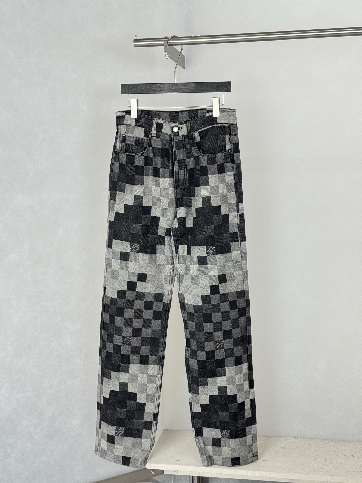 Men's Plus Size Pants Shorts with cotton printing and embroidery,Triangle iron 100% replica of European sizeCotton shorts 33tg