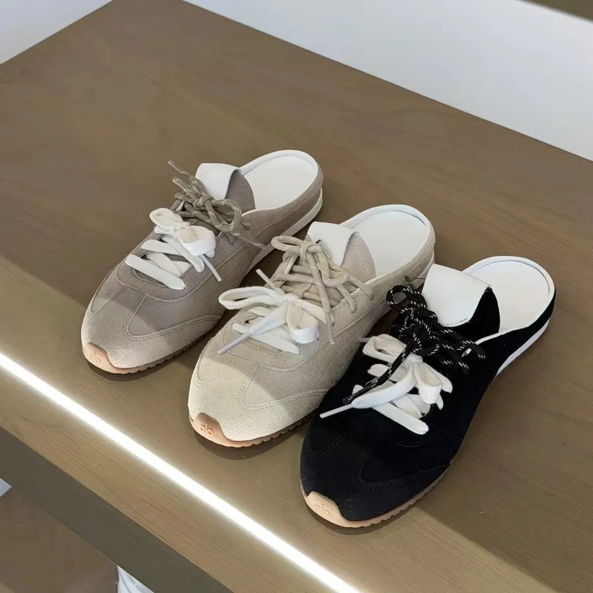 Mule Sneaker Open Heel Trainers for Women Luxury Designer Sneakers Luxury Women Suede Mule Sneakers Fashion Double Laced Slip On Shoes