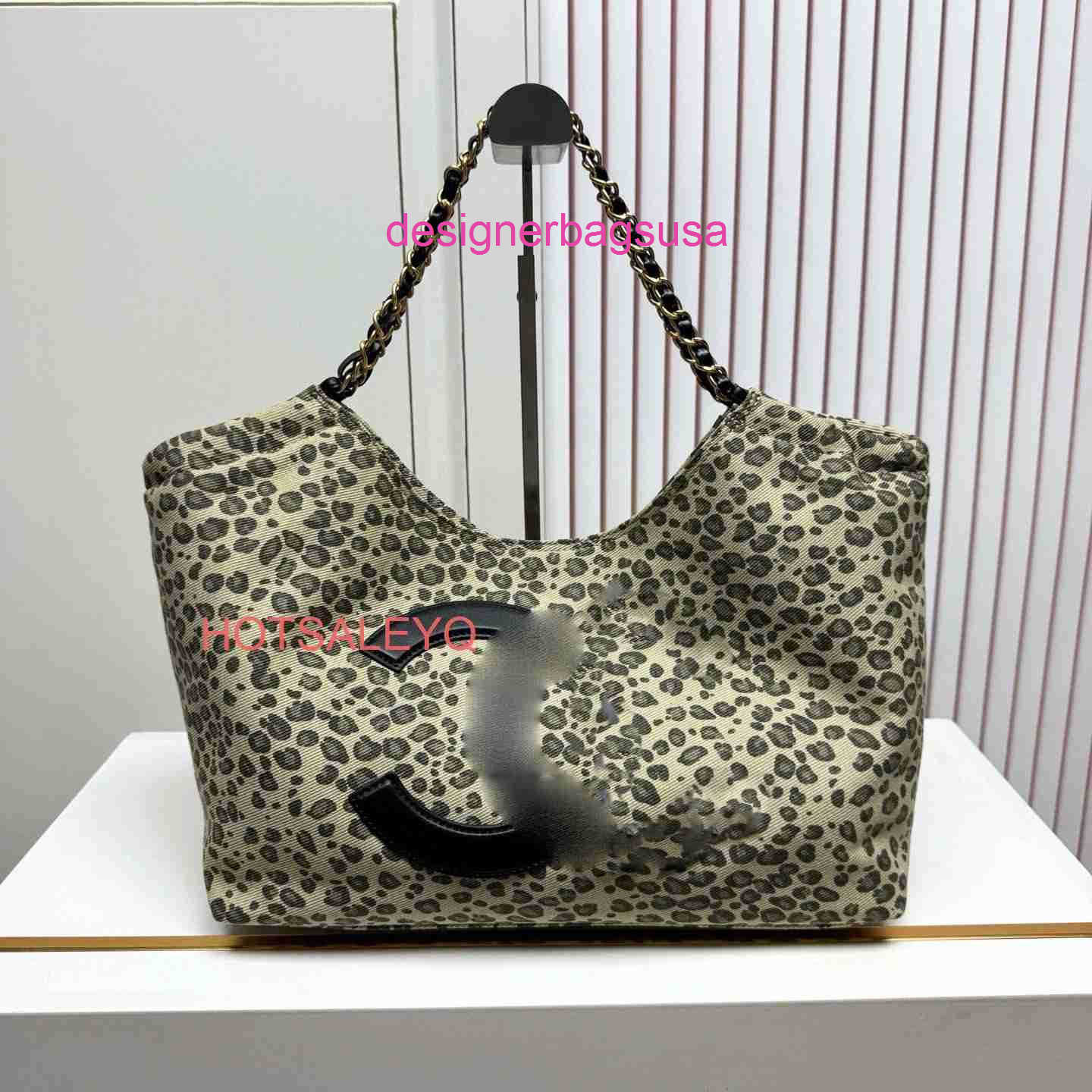 Luxury Designer Bag 26M Coco Beach Leopard Pattern Tote Womens Bag Luxury Bag Handmade Fashion Bag With Gold Chain Strap Soft Canvas Material Yqtgoo