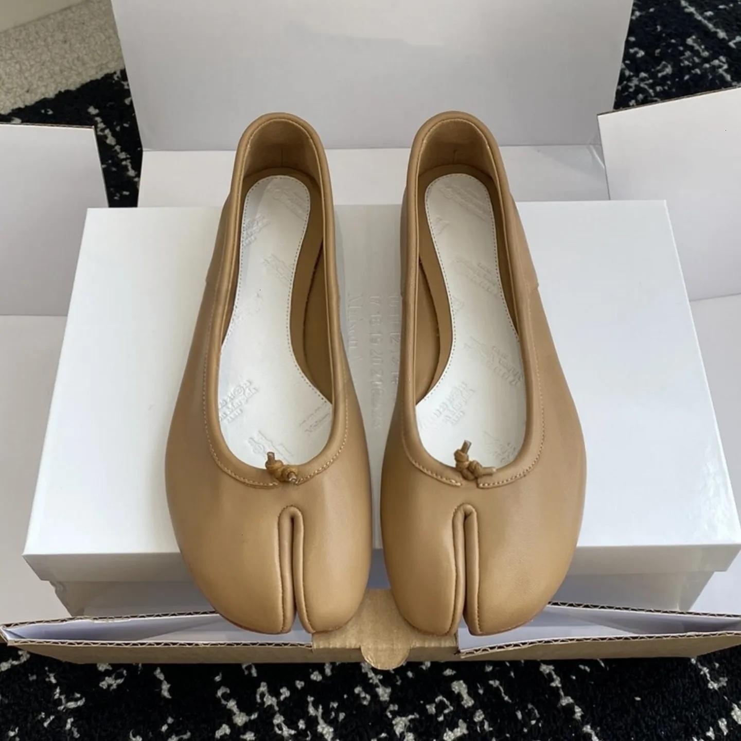 shoe flat ballet Designer Luxury loafer tabi leather split toe red mary jane woman slip ons low profile classic comfort genuine real quality brand b