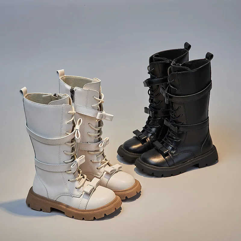 Botas de invierno 2025 Nuevas botas altas para niñas Chillren Botas largas de estilo británico para niños para pasarela Arco Color sólido Zapatos de