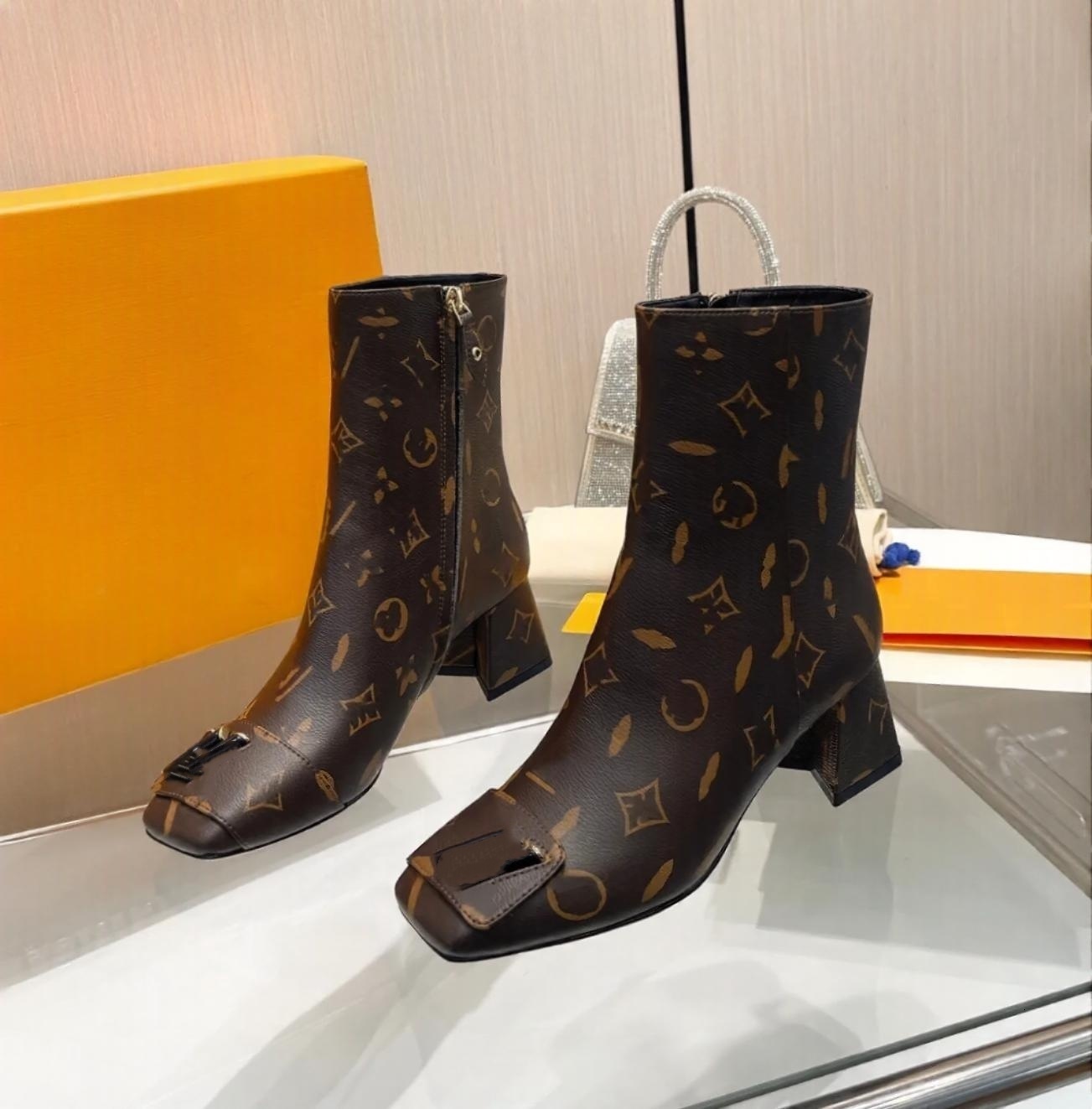 Luxury Designer Boot Shoe Heel Woman Brown Leather Platform Stiletto Ankle Point Toe Buckle Zipper Gold Black Monogram Chunky Tall Knee Vintage Fash