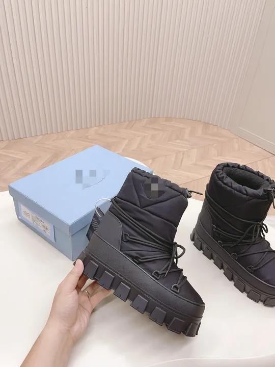 shoe boot Designer Luxury winter platform brown leather lace rubber outsole chunky snow tall ankle hike outdoor casual comfort classic fashion brand