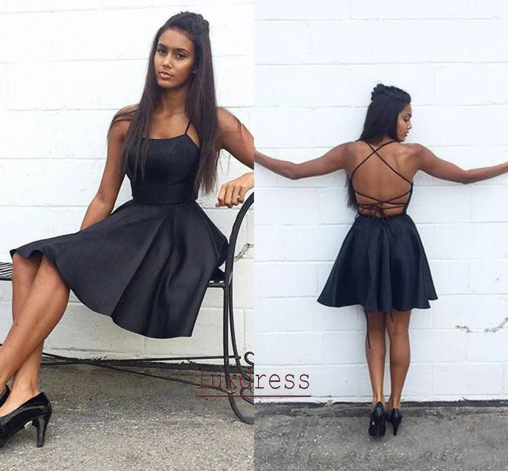 Sexy Criss Cross Back Black Cocktail Spaghetti Straps Satin Homecoming Party Gowns Backless Short Prom Dresses