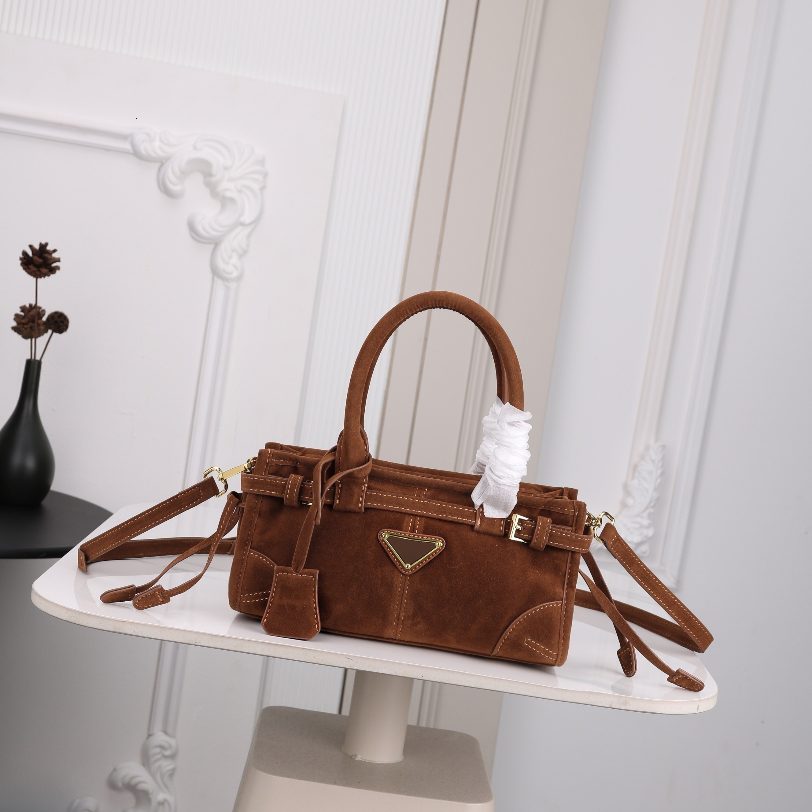Top Luxury handbag Designer bag Coffee Bon nie lux Womens Mini Shoulder bag quality crocodile leather Underarm bag large capacity suede tote bag fas