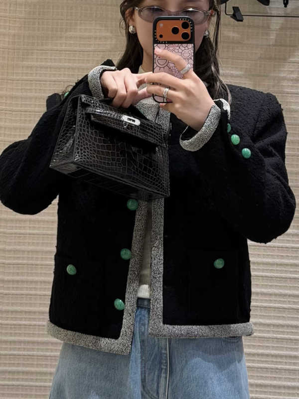 designer Women's Jackets CC brand 2026 Autumn New Collection: Women's Tweed Short Jacket in Black with Green Trim and Buttons, High-End Fa