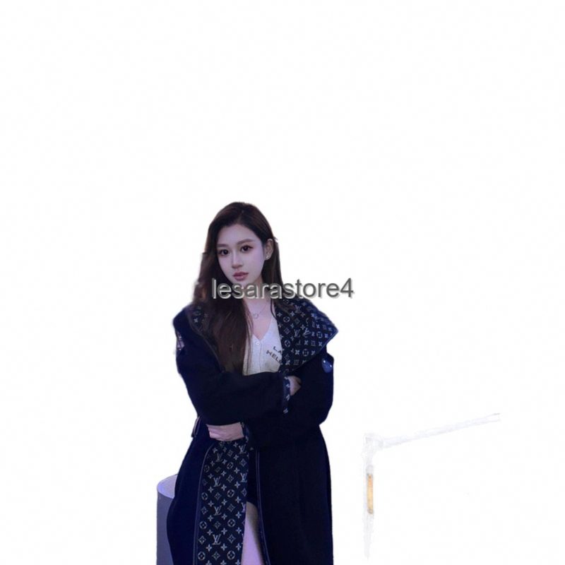 New Heavy Woolen Long Coat Women SML Winter Warm 170 2026