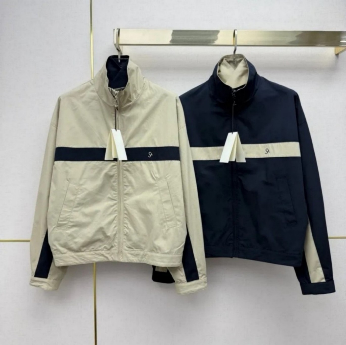 Luxury Women Sporty Striped Windbreaker Coat Designer Embroidered Zipper Up Jacket Spring Autumn Street Style Vacation Outerwear Vest Blouse Polo Sh