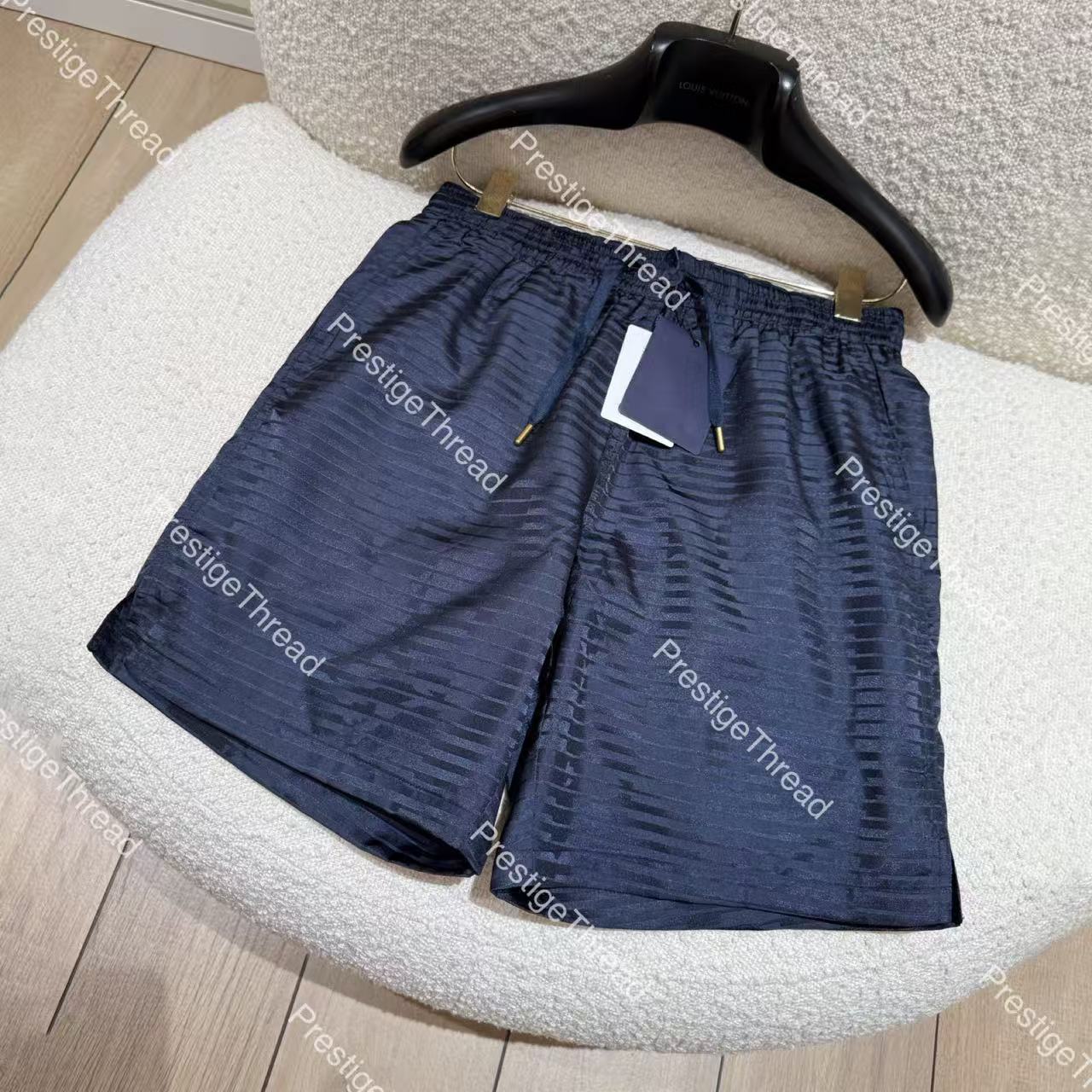 26 New Dark Pattern Stripe Jacquard Shorts Designer Men's Beach Shorts Checkerboard Casual Quick-Dry Pants