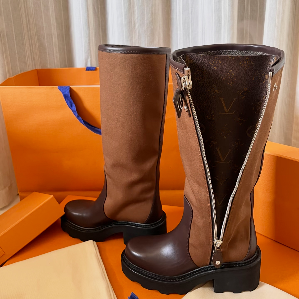 New Arrival Designer Boots With Box Riding Boots with Padlock Buckle Winter New Style Mid Length Lace Up Knitted Letters Elastic Short Thick Heel Sl