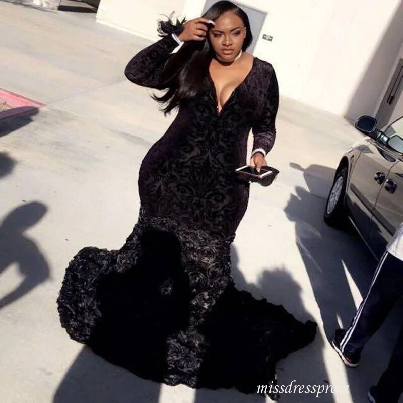 Plus Size Prom Dresses Mermaid Lace Plunging V Neck Long Sleeve Evening Gowns With 3D Flowers African Black Girl Dress