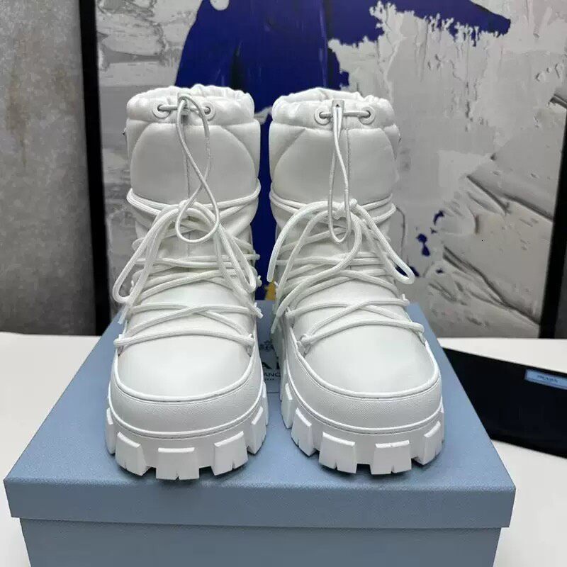 shoe boot Designer Luxury winter snow platform red leather lace quilted rubber outsole chunky waterproof casual comfort quality brand box woman fash