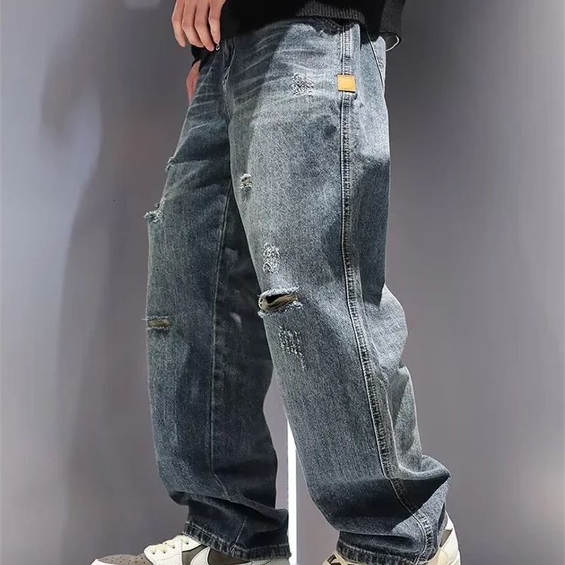Jeans strappati larghi da uomo Moda Hip Hop Hole Streetwear Pantaloni lavati effetto consumato Pantaloni dritti larghi in denim americano y260706ban