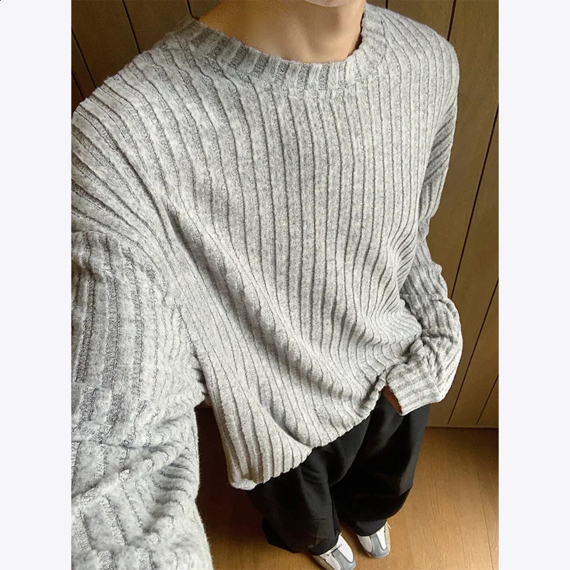 Autumn Long Sleeved Tshirt Men Oversized Fashion Casual Striped T Shirt Men Streetwear Korean Loose Round Neck Tshirt Mens Top 260920