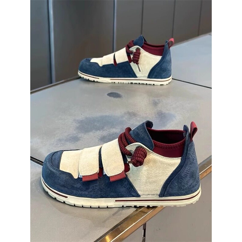 Suede men's 2025 spring new Designer shoes trendy warm comfortable slip-on sports casual sneakers fashion clown Casual shoes shoes