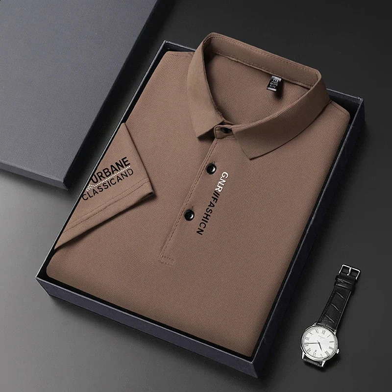 Men's Business Casual Short Sleeved Shirt with Badge Solid Color Polo Shirt Fashionable Breathable Comfortable Versatile Top 260920