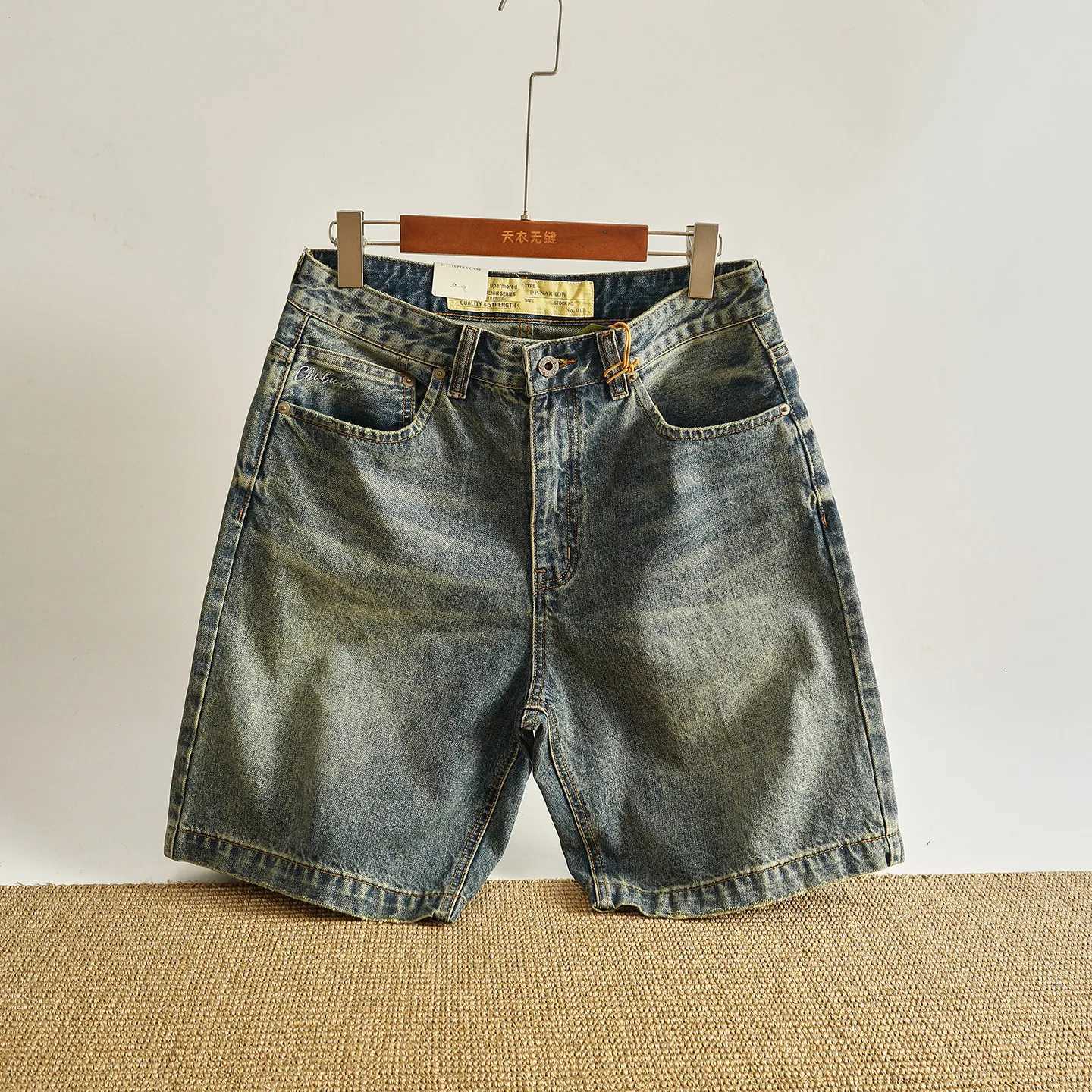 Men's Jeans Summer new men's nostalgic denim pants men's stone-washed gradient white loose straight retro versatile five-point shorts